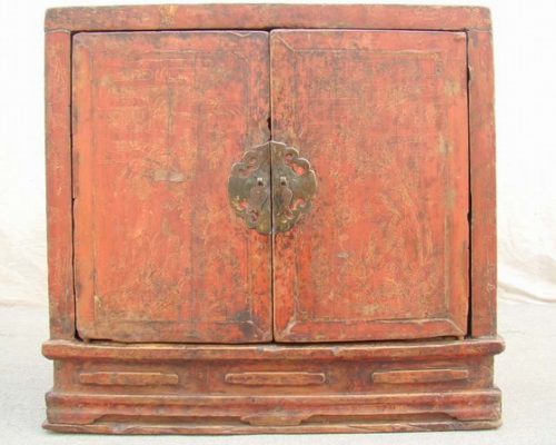 紅描金二門座箱|box