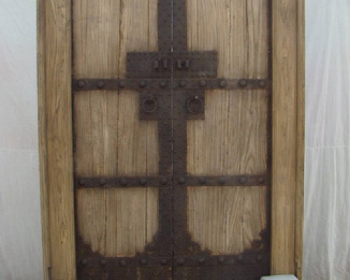 門帶框帶石礅|door