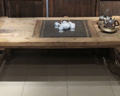 高碑店風(fēng)化茶桌