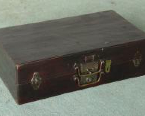 皮箱工廠|Leather trunk