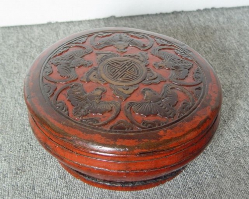 紅雕花圓盒|round box