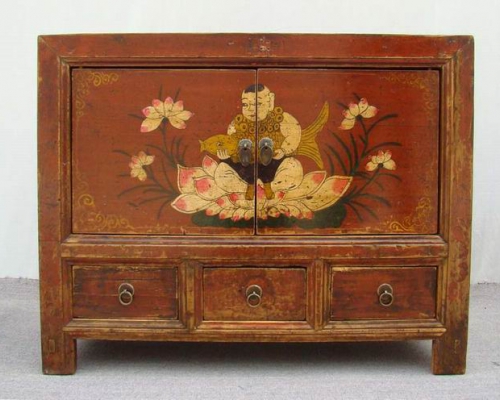 描彩三抽二門柜|painted cabinet