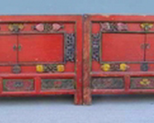 紅描彩三抽二門柜|red depicting a color chest with two gates and three drawers