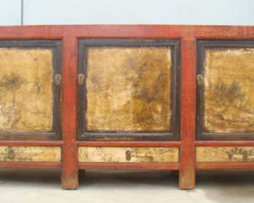 描彩三抽三門柜|Color-painted low cabinet