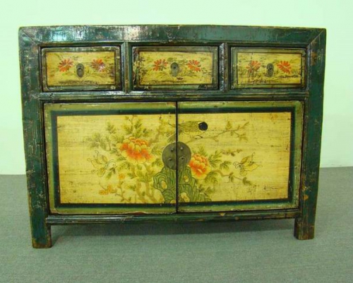 描彩三抽二門柜|painted cabinet
