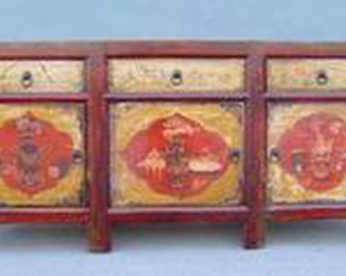 描彩三抽三門柜|Color-painted low cabinet