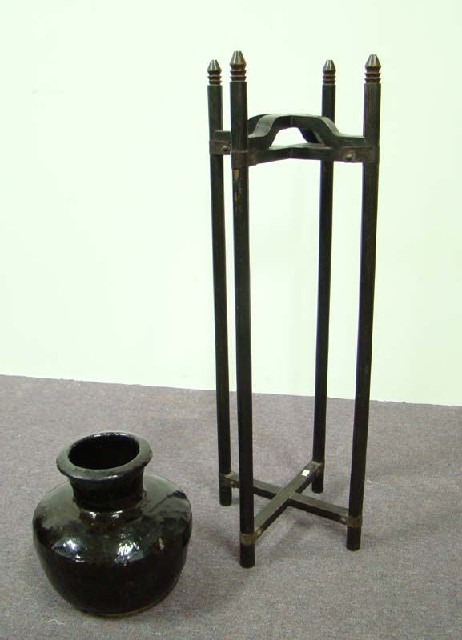 陶罐帶架|stand