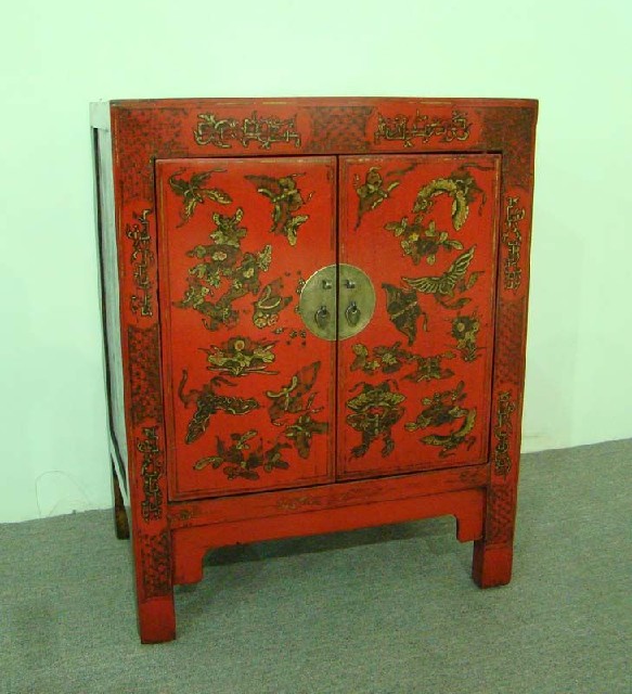 紅描金二門柜高碑店|red depicting a color chest with two gates