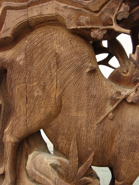 瑞獸牛腿工廠|Carving