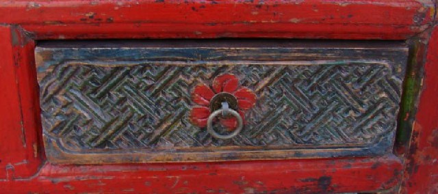 紅描彩三抽二門柜|red depicting a color chest with two gates and three drawers