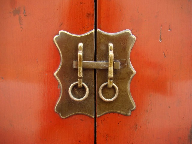 紅漆二門小柜|Red-lacquered small cabinet