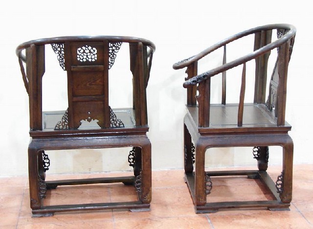圈椅帶幾|Round-backed armchair