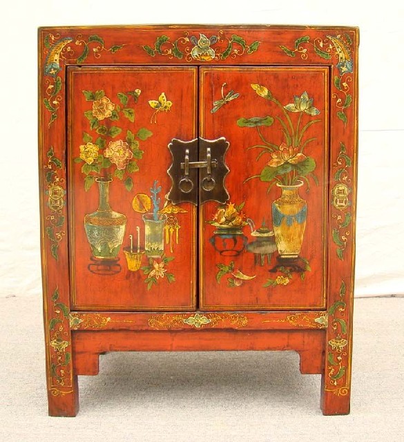 紅描彩二門(mén)柜工廠|red depicting a color chest with two gates