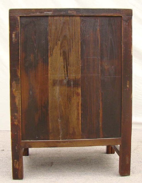 黑描彩小柜|Black color depiction of the small chest