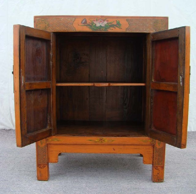 紅描彩小柜|red depicting a color chest