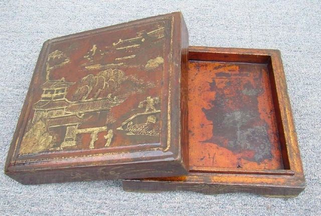 紅描金方盒|red depicting a color square box