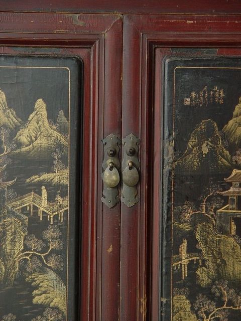 二門描金小柜|Red &gilt small cabinet