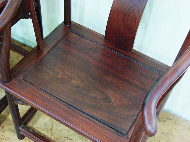 圈椅帶幾|Round-backed armchair