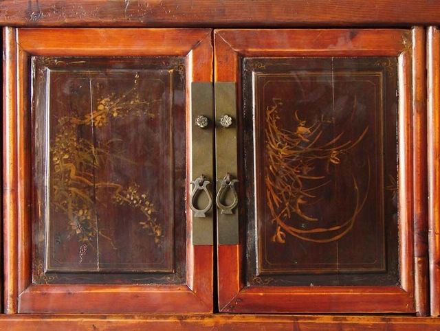 四抽四門描金柜|Red & gilt medium cabinet