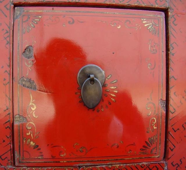 二抽四門描金柜工廠|depicts the color cabinet with two drawers and four gates