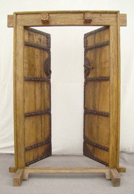 鐵門帶框|Iron gate with doors frame