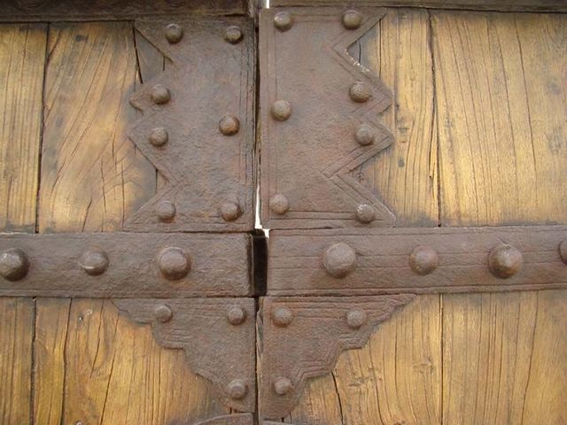 鐵門帶框|Iron gate with doors frame