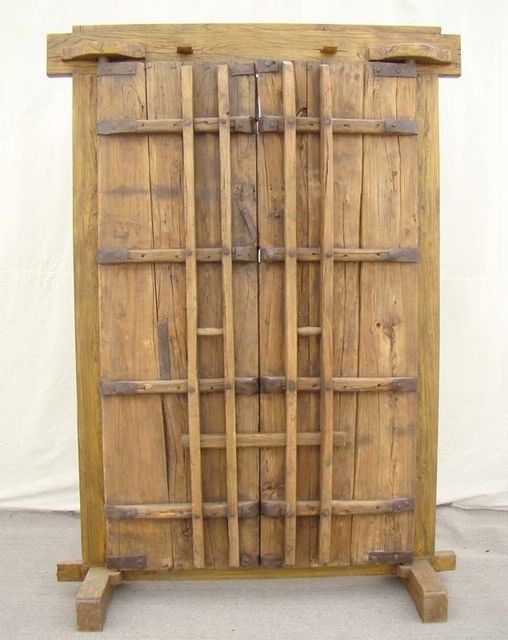 鐵門帶框|Iron gate with doors frame