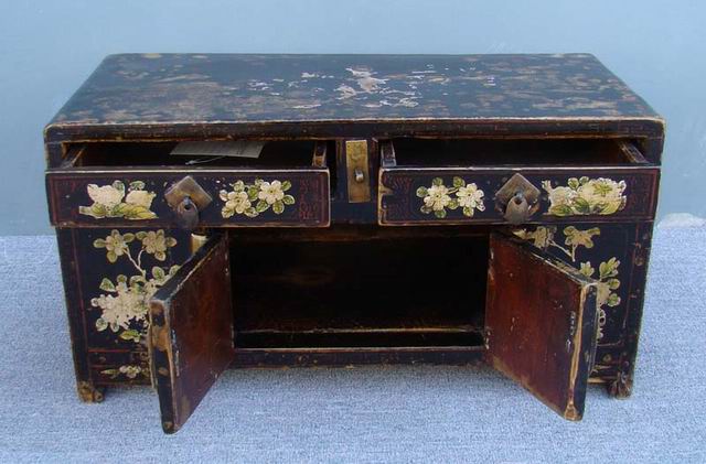 描彩二抽二門地柜|painted cabinet