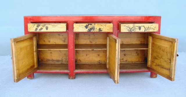 描彩三抽三門柜|painted cabinet