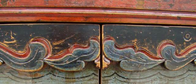 描彩四門連柜|Color-painted low cabinet