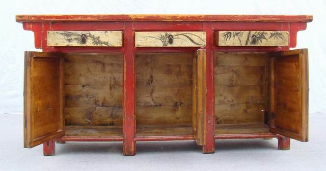 描彩三抽三門柜|painted cabinet