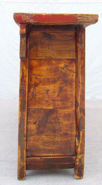 描彩三抽三門柜|painted cabinet