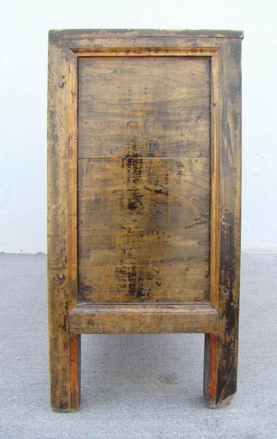 描彩四門柜|Color-painted low cabinet