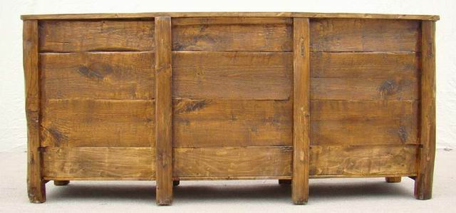 描彩三抽三門柜|Color-painted low cabinet