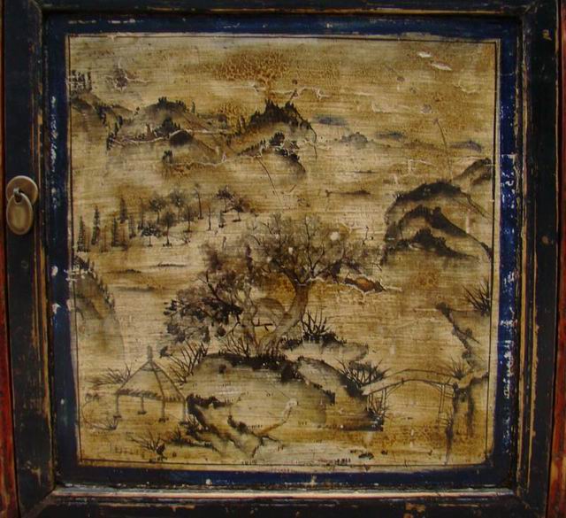 描彩三抽三門柜|Color-painted low cabinet