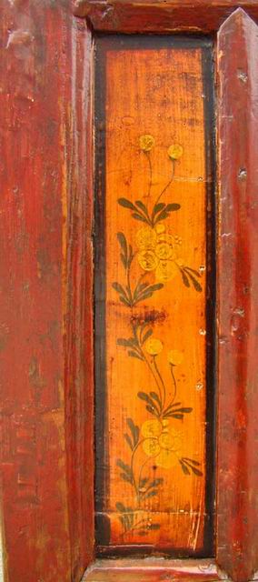 描彩三抽二門柜|painted cabinet
