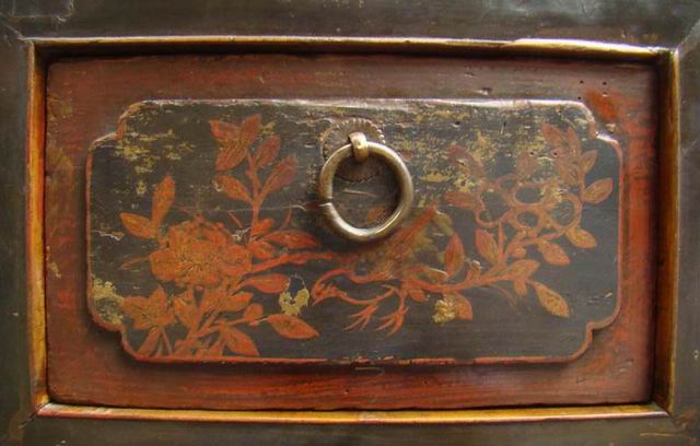 描彩三抽二門柜工廠|painted cabinet