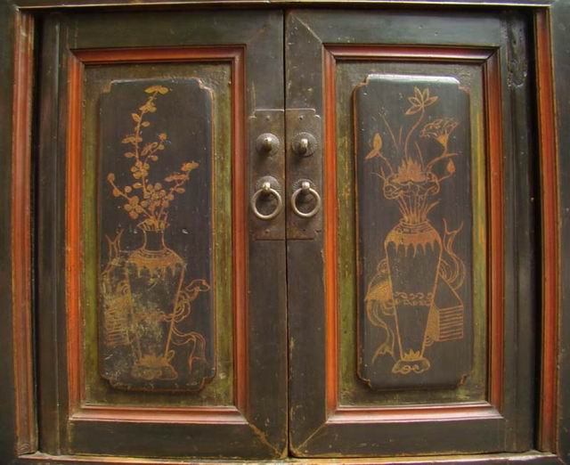 描彩三抽二門柜工廠|painted cabinet
