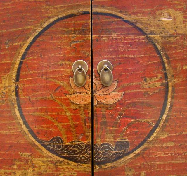 描彩四門柜|Color-painted low cabinet