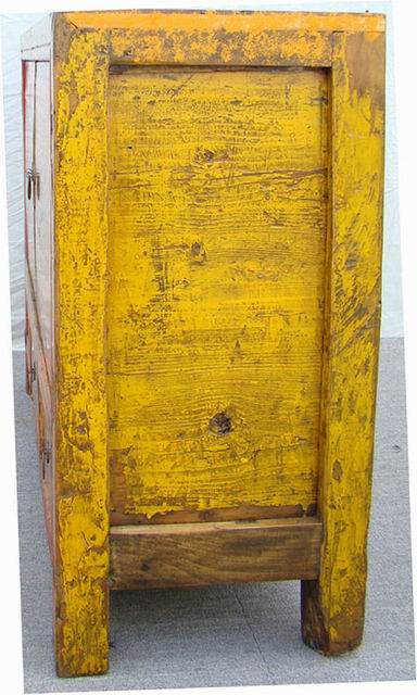 描彩三抽二門柜|painted cabinet