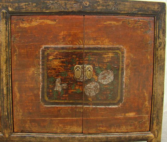 描彩四門柜|painted lower cabinet