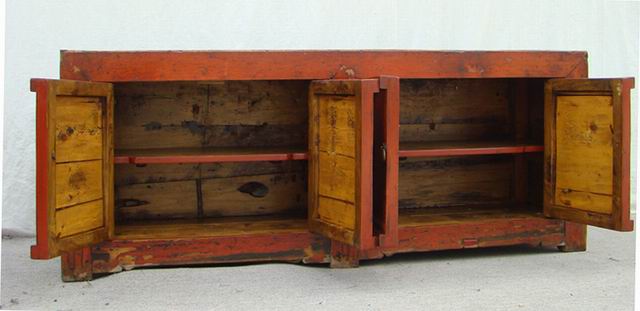 描彩四門地柜|Color-painted low cabinet