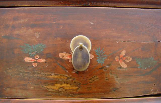 描彩三抽四門柜|painted lower cabinet