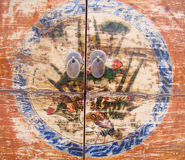 四門描彩柜|Color-painted low cabinet