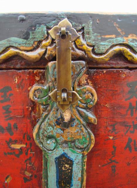 描彩箱工廠|painted trunk