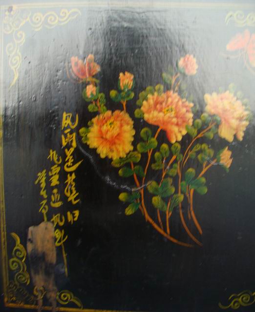黑三抽二門五彩柜|Color-painted low cabinet
