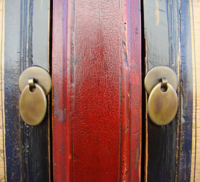 三抽三門描彩柜|Color-painted low cabinet