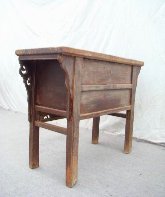 雕花三抽桌|Table with 3 drawers