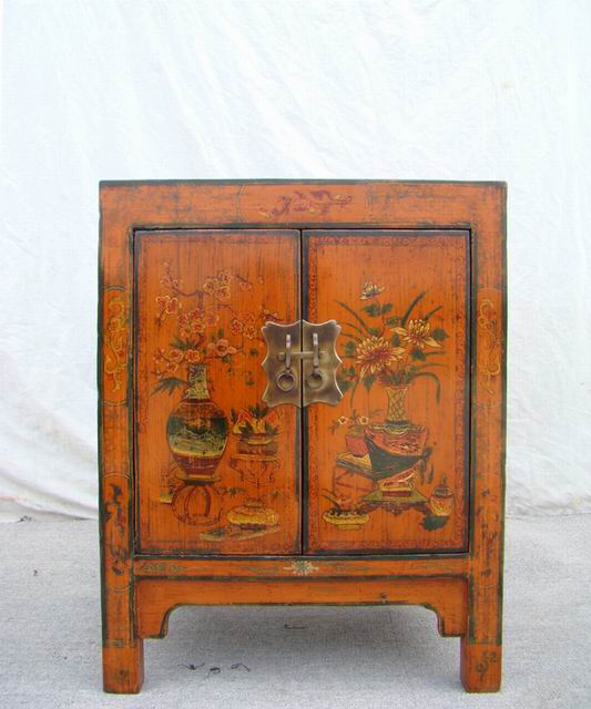 黃描彩小柜工廠剩一件|painted small cabinet